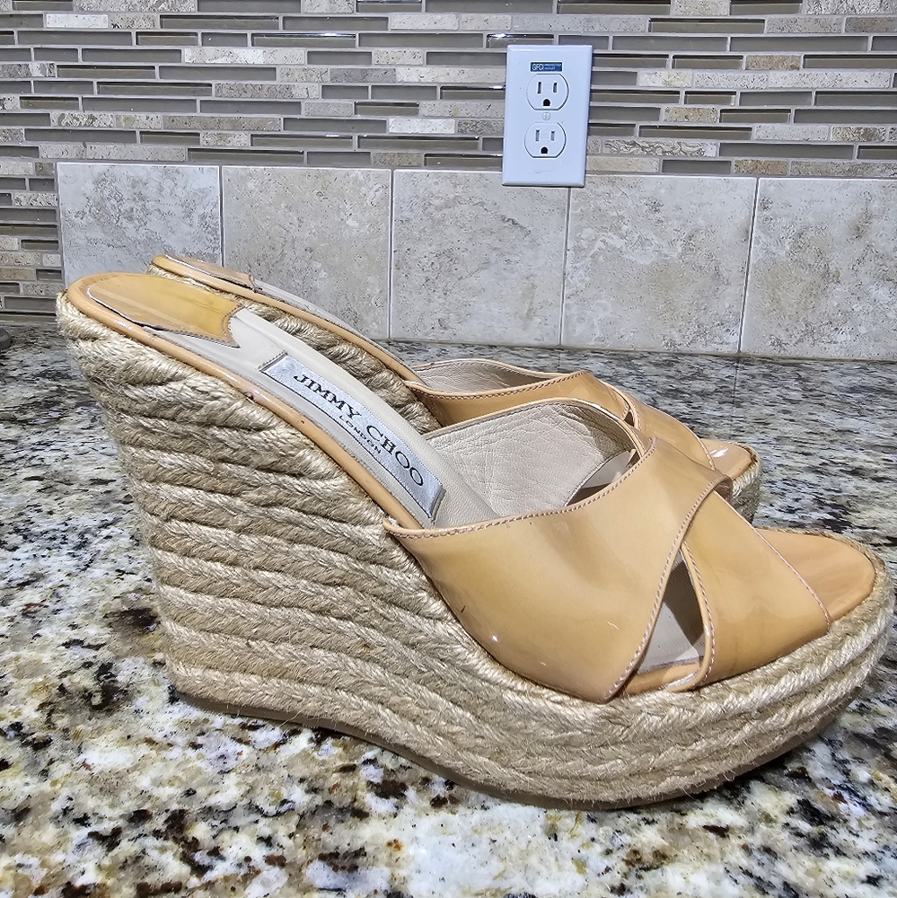Jimmy Choo Beige Patent Leather Phyllis Espadrilles Platform Wedges Sandals Sz 9
